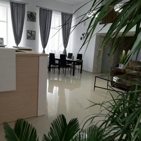 فيكتوريا Hotel Holiday Victoria المظهر الخارجي الصورة