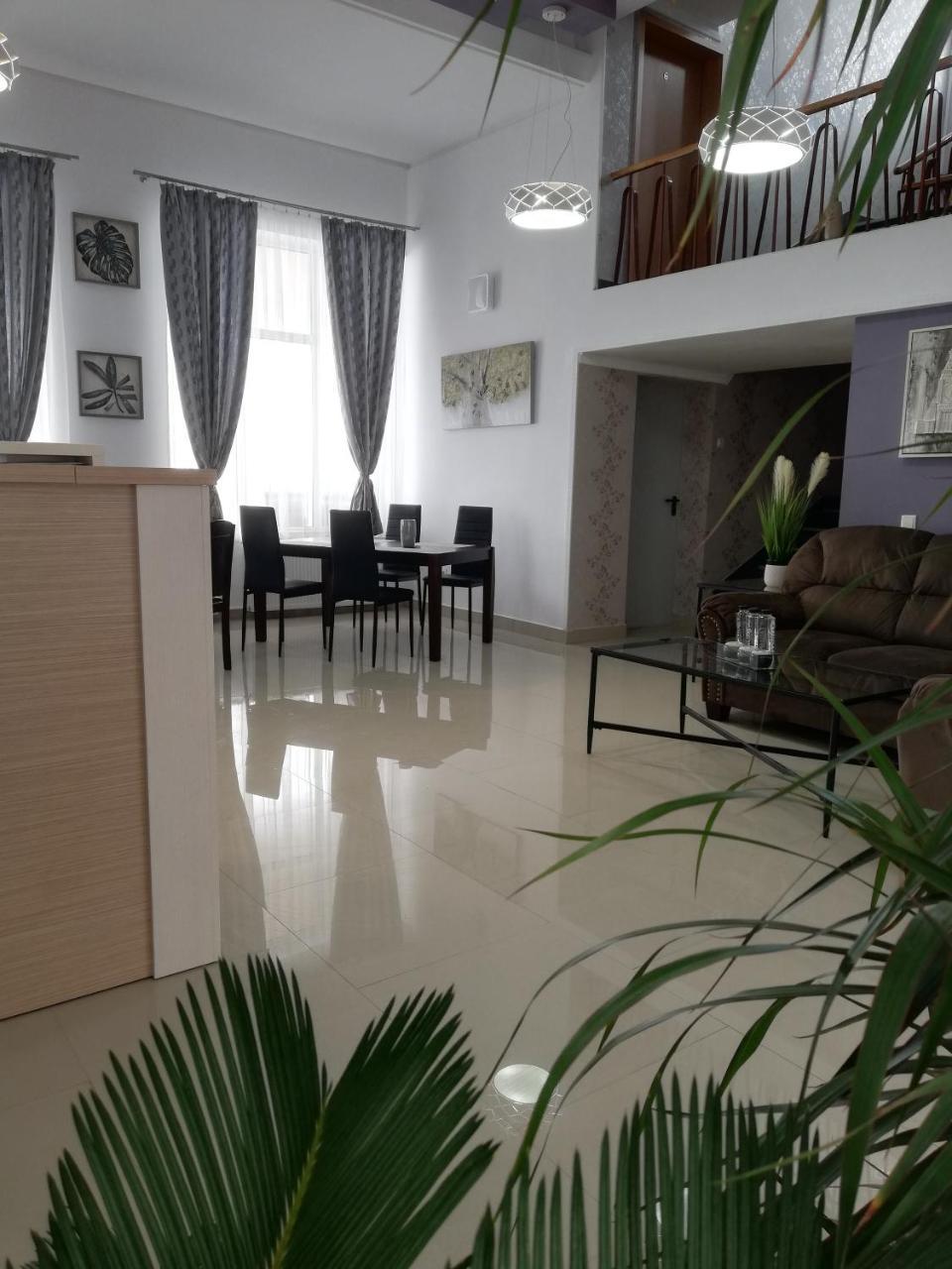 فيكتوريا Hotel Holiday Victoria المظهر الخارجي الصورة