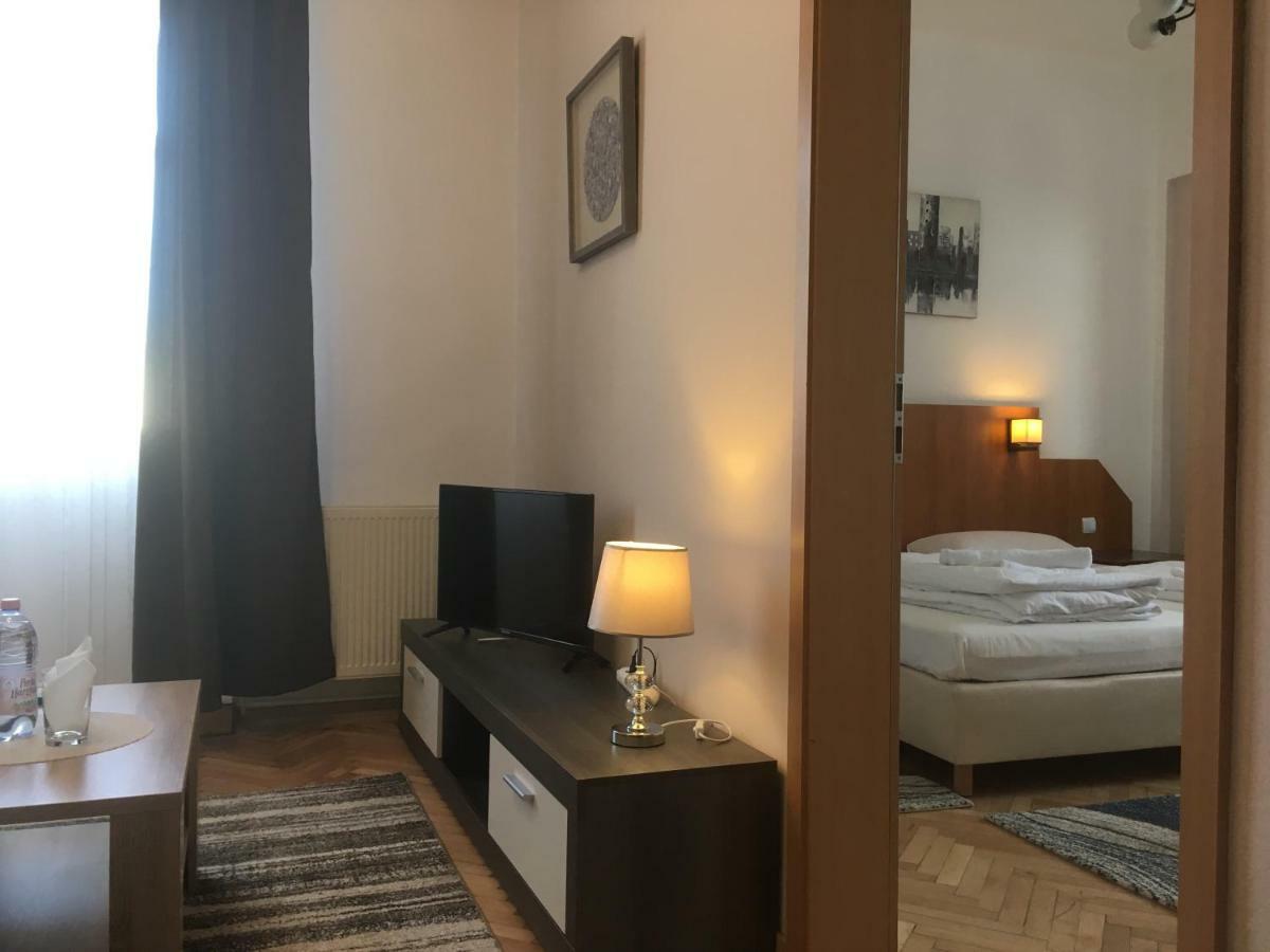 فيكتوريا Hotel Holiday Victoria المظهر الخارجي الصورة